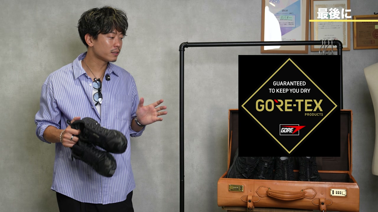 サロモン XT4 OG・XA Pro 3D・旧XT4カラーモデルが並んだ集合カット